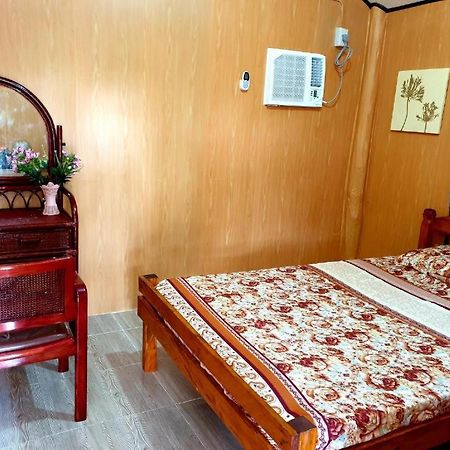 ألامينوس Traditional Filipino Transient House And Huts Near 100 Islands Wharf المظهر الخارجي الصورة
