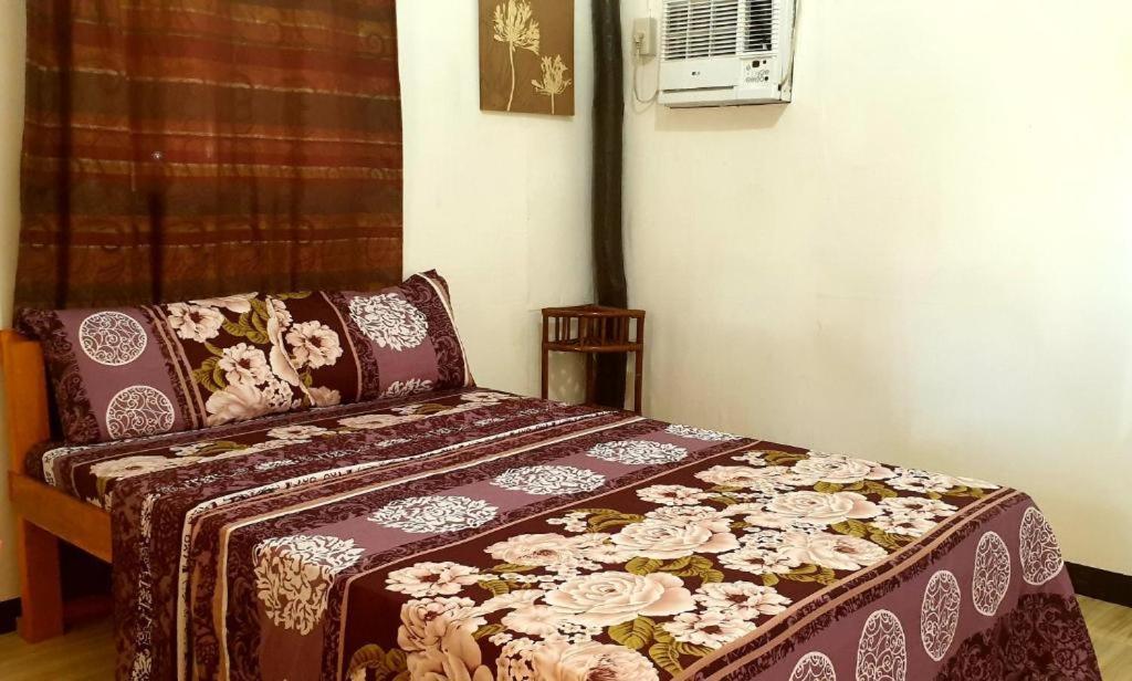 ألامينوس Traditional Filipino Transient House And Huts Near 100 Islands Wharf المظهر الخارجي الصورة