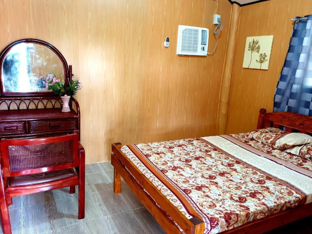 ألامينوس Traditional Filipino Transient House And Huts Near 100 Islands Wharf المظهر الخارجي الصورة