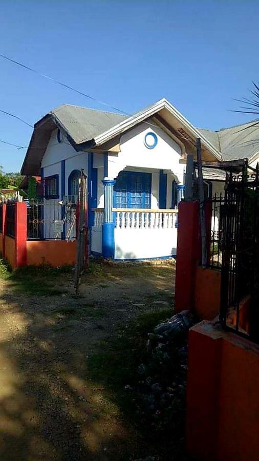 ألامينوس Traditional Filipino Transient House And Huts Near 100 Islands Wharf المظهر الخارجي الصورة
